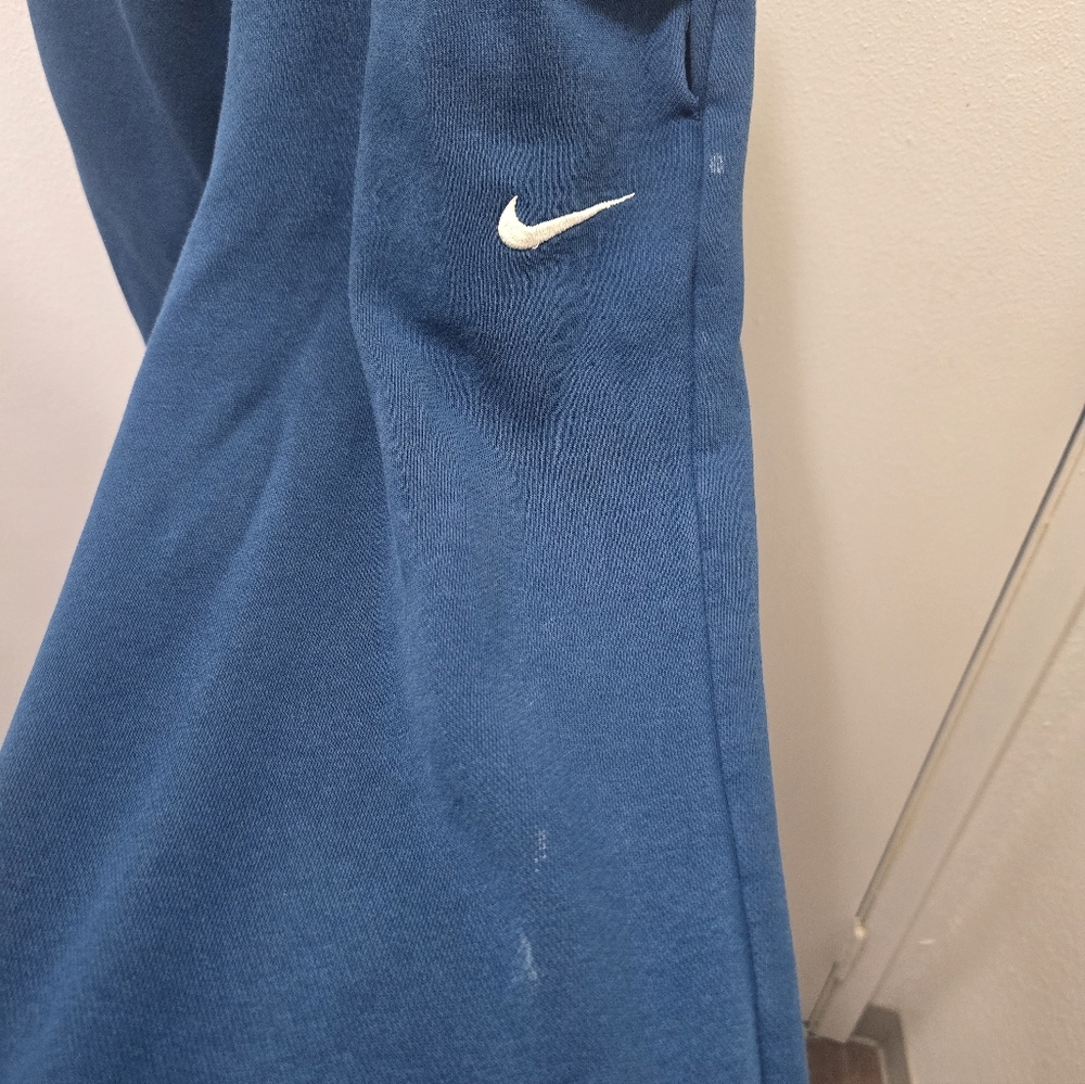 Nike Women’s High-Waisted Sportswear Essential Fleece Joggers - Picture 7 of 13